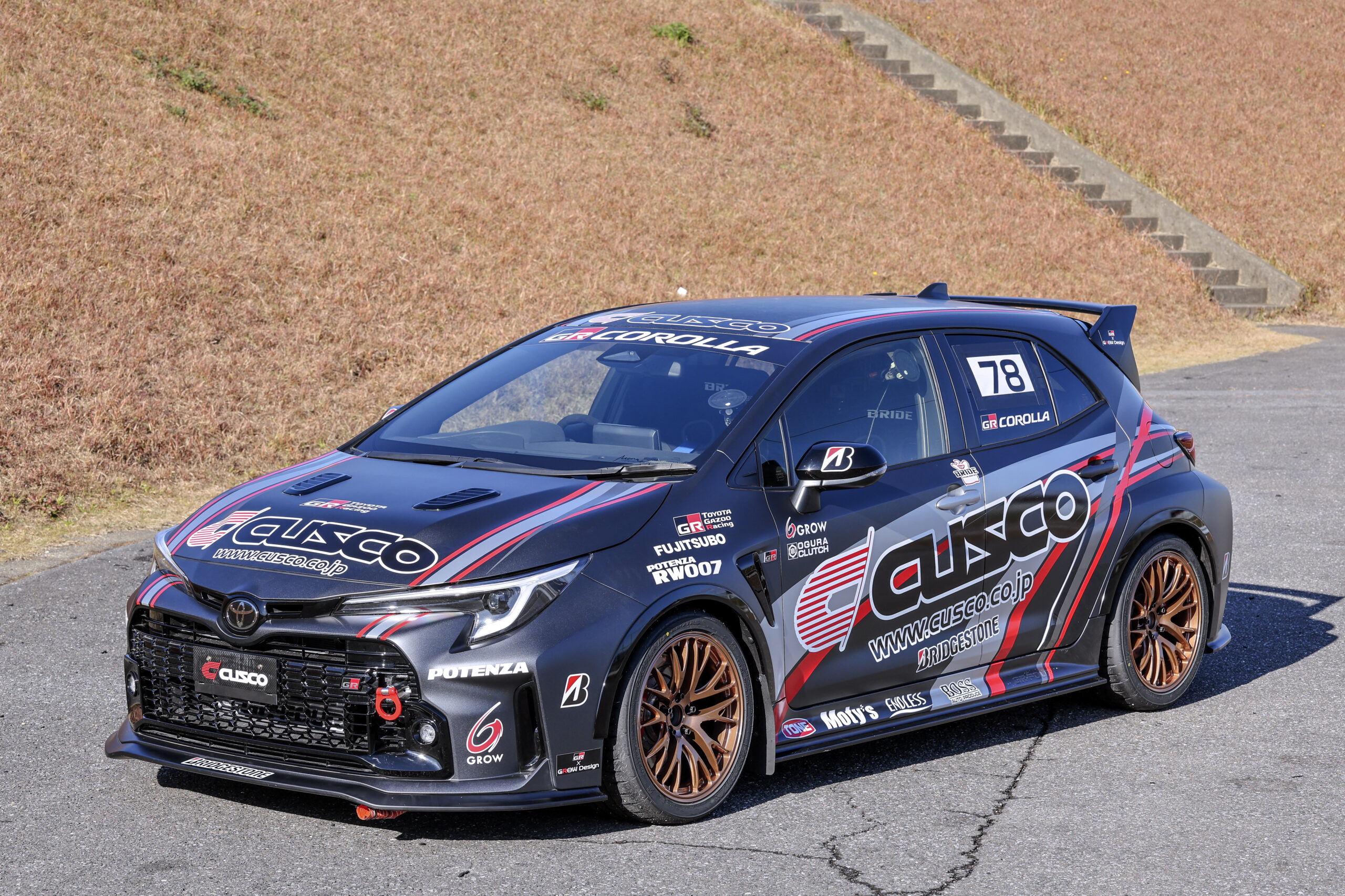 筑波スーパーバトルGR COROLLAクラス密着レポート「CUSCO×POTENZA