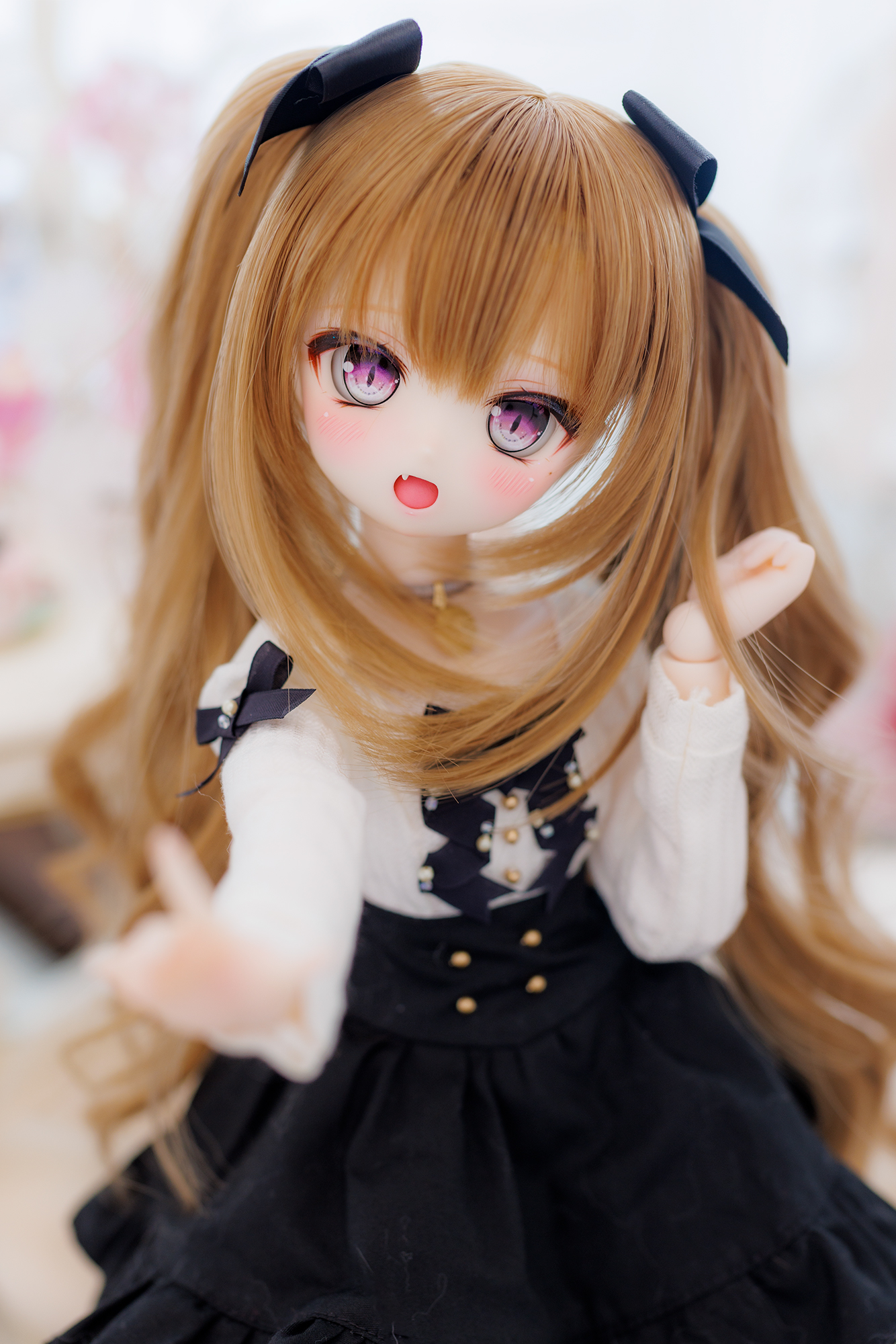 Doll wig |