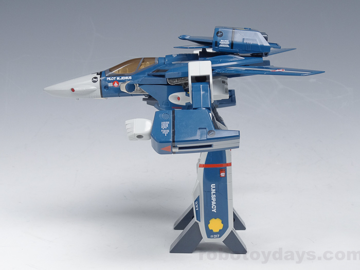 バルキリー VF-1J マックス機（バンダイ復刻版）タカトクトイス