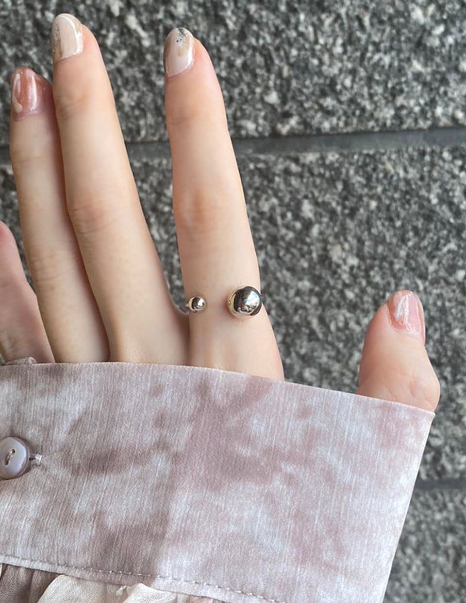 ダブルボールリング シルバー925 – 金属アレルギー対応のアクセサリー