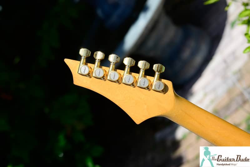 1992 Charvel Jackson CDS-075-SSH STVB (See Through Violet Blue