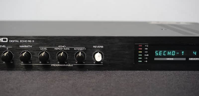 Roland RE-3 Space Echo / Digital Echo 1U Rack Mount Effects Unit