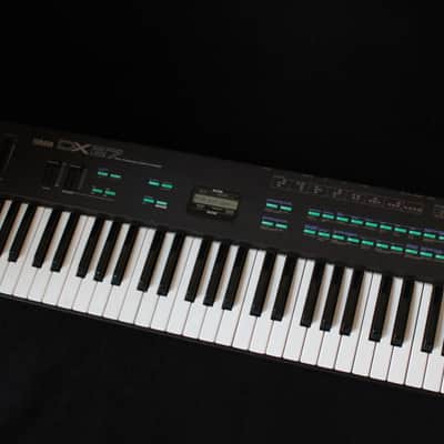 Yamaha DX27 61-Key Digital Programmable Algorithm Synthesizer | Reverb