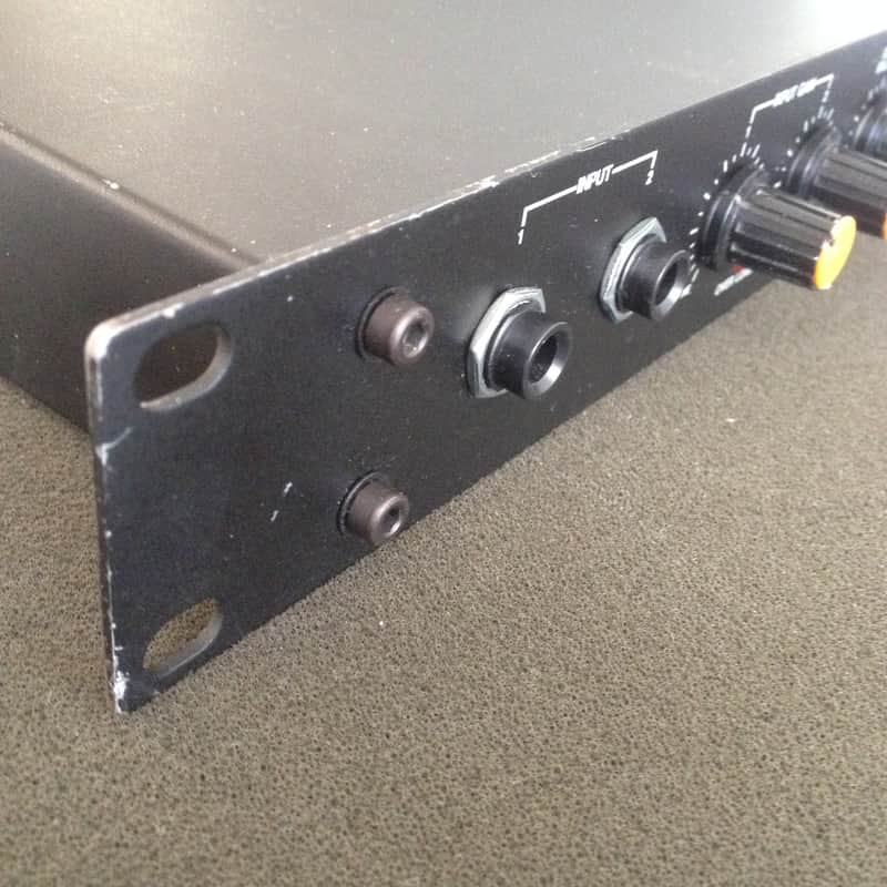 Boss RE-1000 Digital Multi-Echo | Reverb