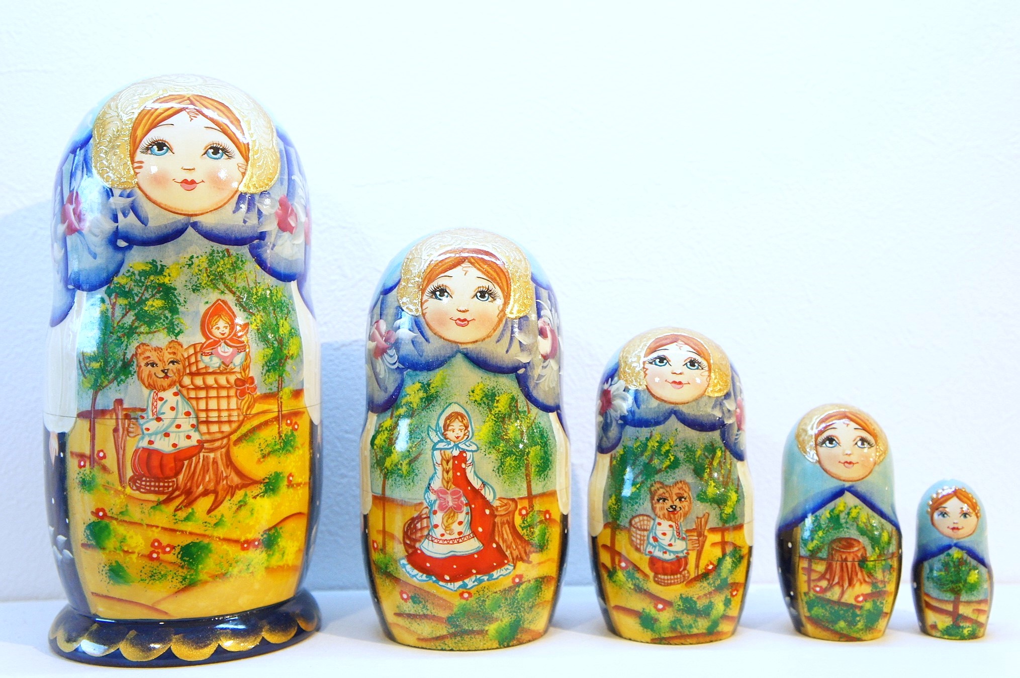 ロシア民話マトリョーシカ「マーシャとくま Маша и Медведь」 5ピース
