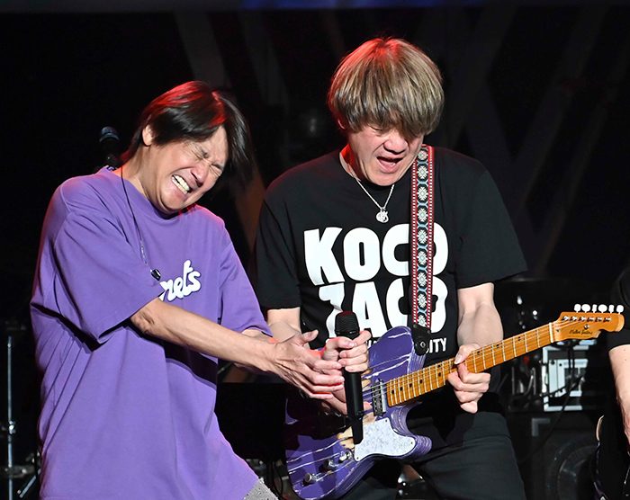 沖縄でツアーファイナル、近藤真彦・野村義男「MasahikoとYoshio Live