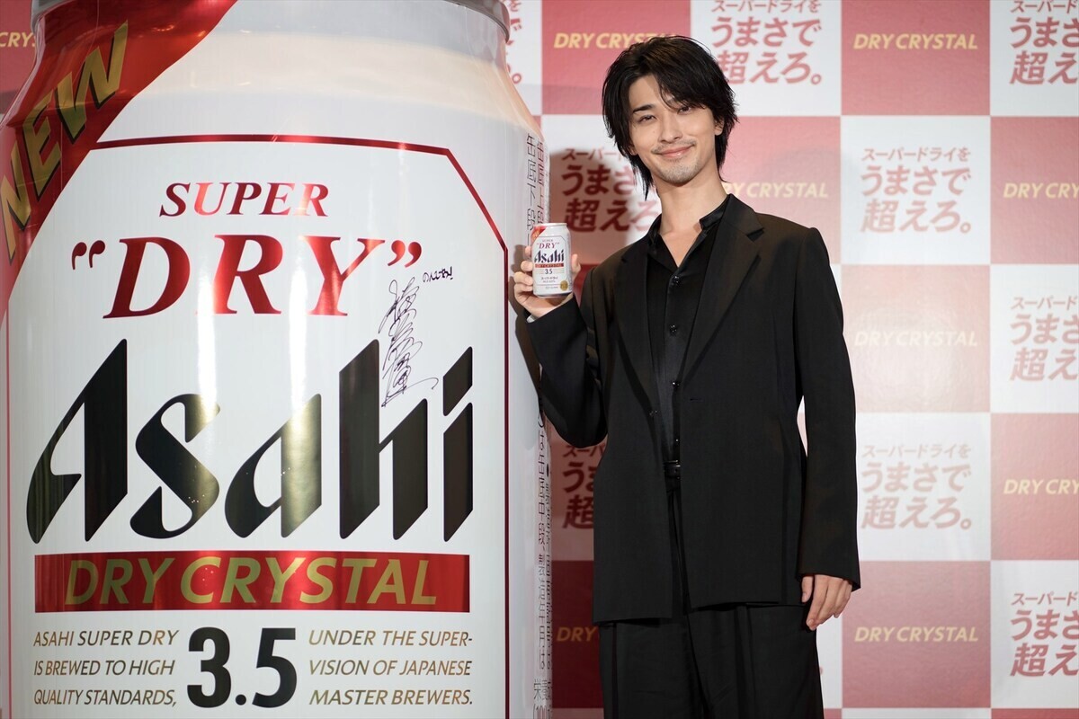 アサヒビールの『スーパードライ ドライクリスタル』がフル