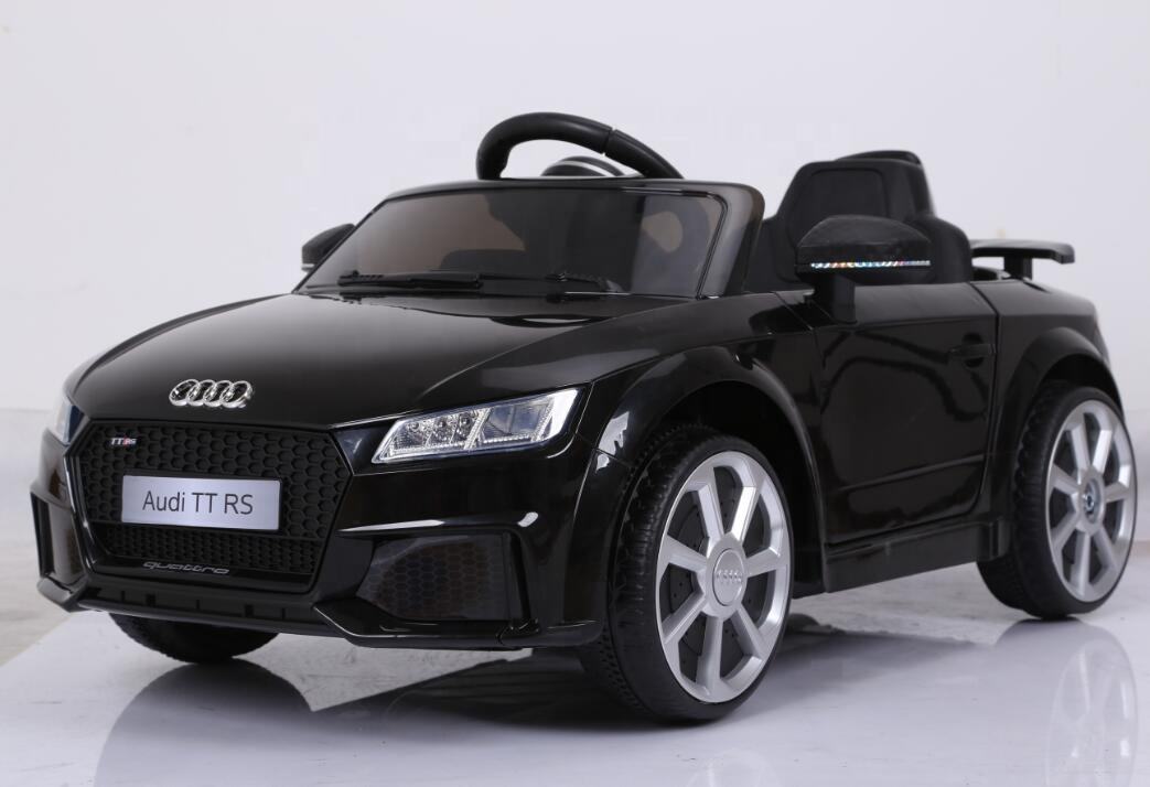 アウディ TT RS ライセンス取得済み キッズ電動乗用玩具 子供用