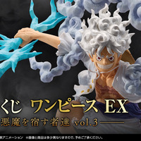 ギア5のルフィや全身輝くセンゴクなど、迫力満載のフィギュアがズラリ