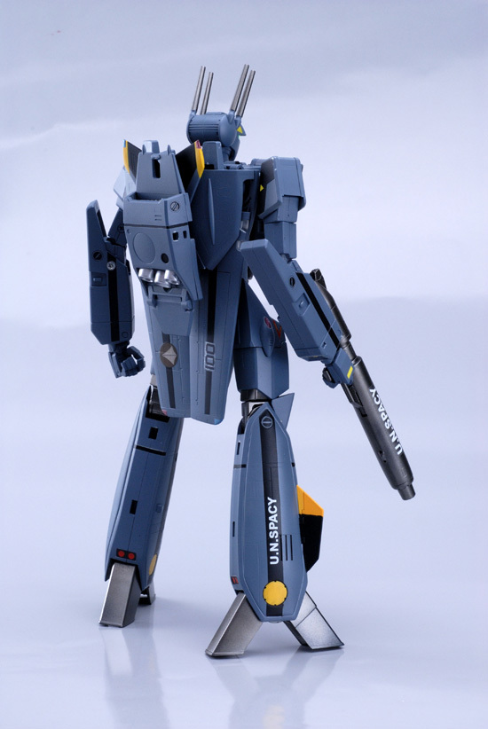 やまと マクロス 1/60完全変形 VF-1S ロービジビリティー仕様｜ホビー