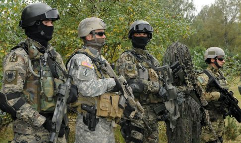 米軍タクティカルベストおすすめ7選！【往年の特殊部隊装備