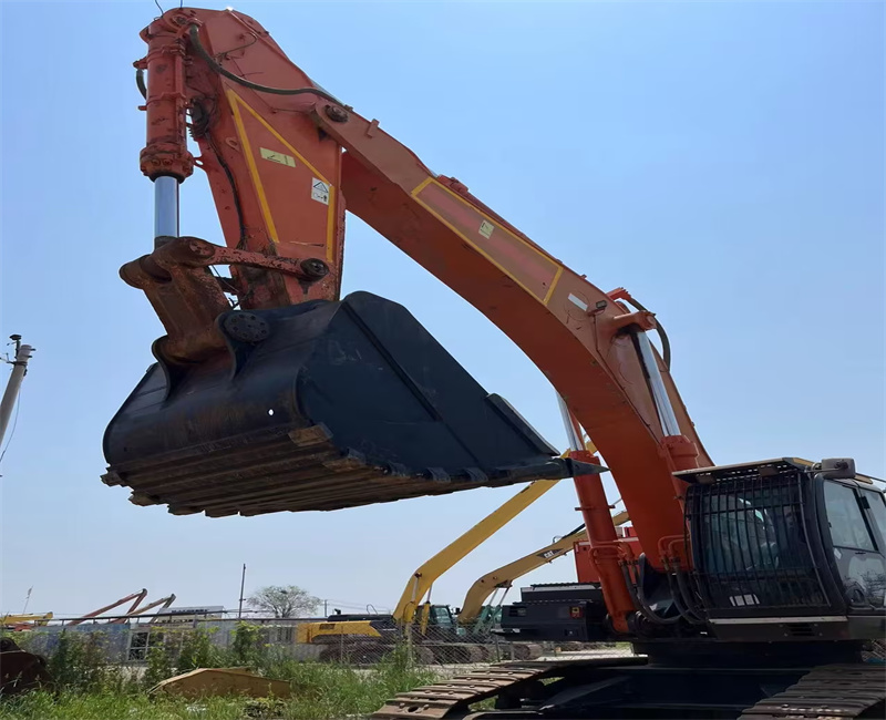 Used Hitachi ZX870 Excavator - 2019 Model, Isuzu Engine, 0-2000