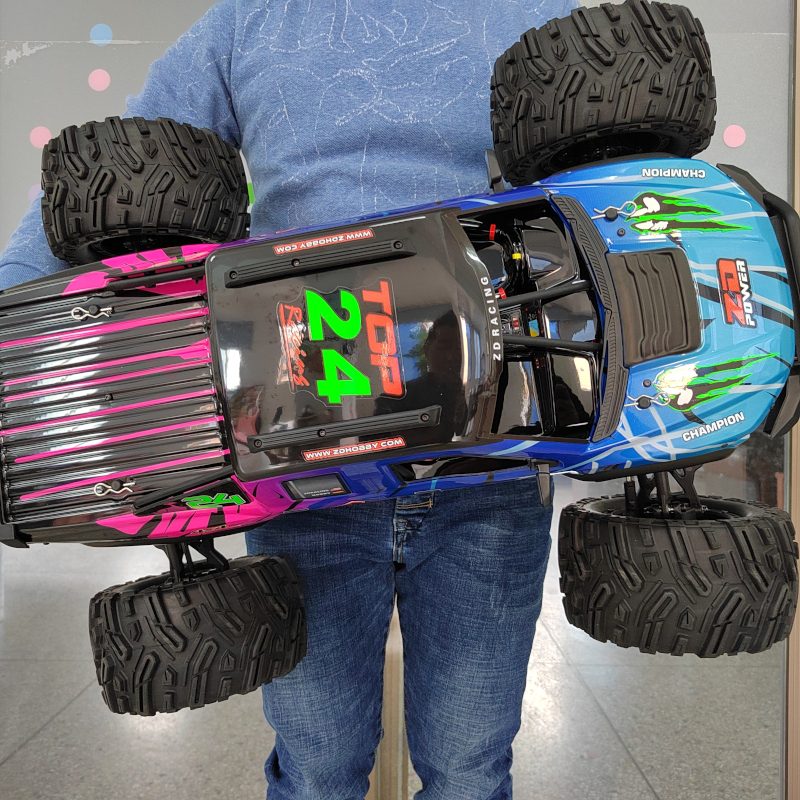 ZD Racing 1/7 4WD Brushless Off-Road RC Car 80km/h - 8S Battery