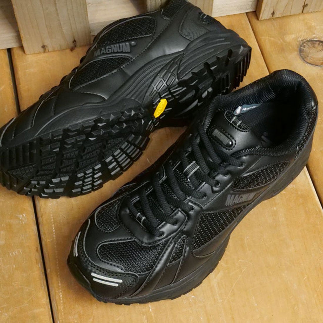 ハイテック HI-TEC MAGNUM U.S.T BLACK [53240266 FW23] （BLACK） -靴