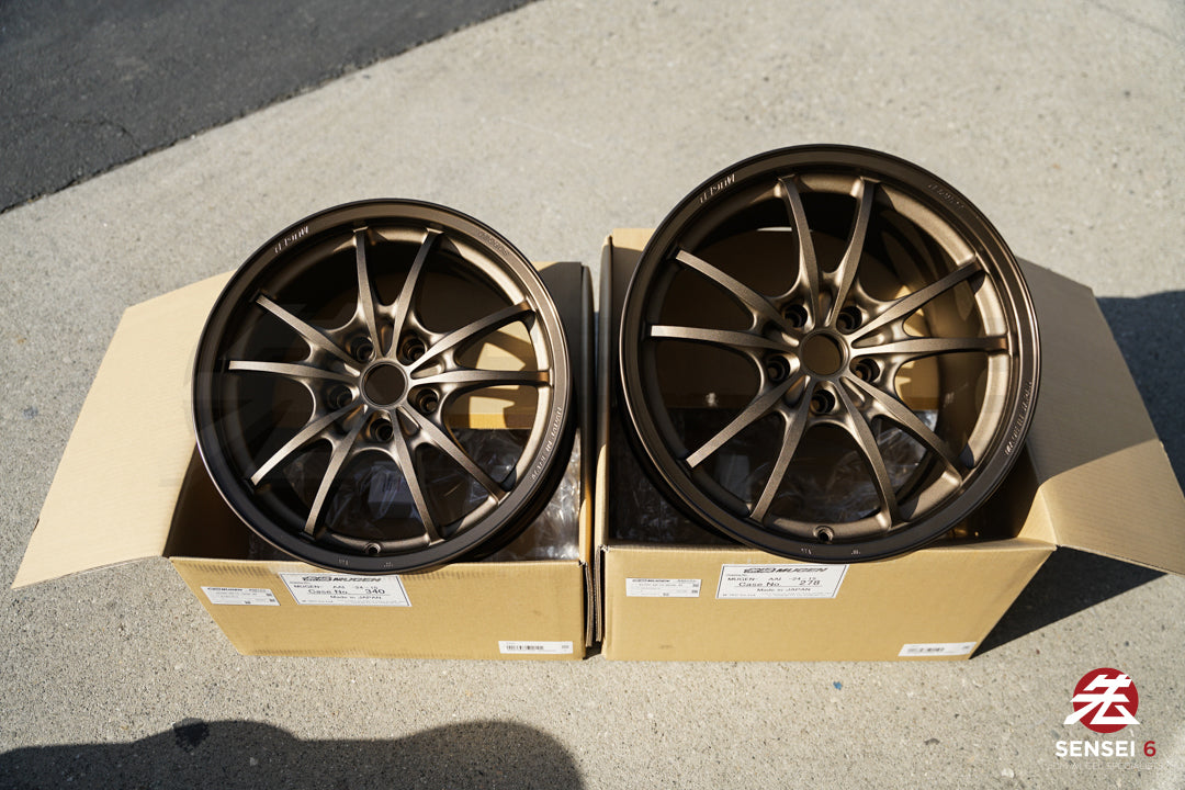 Mugen MF10 / 17x8.5 +40, 18x10.5 +45 / 5x114.3 / Bronze – Sensei 6