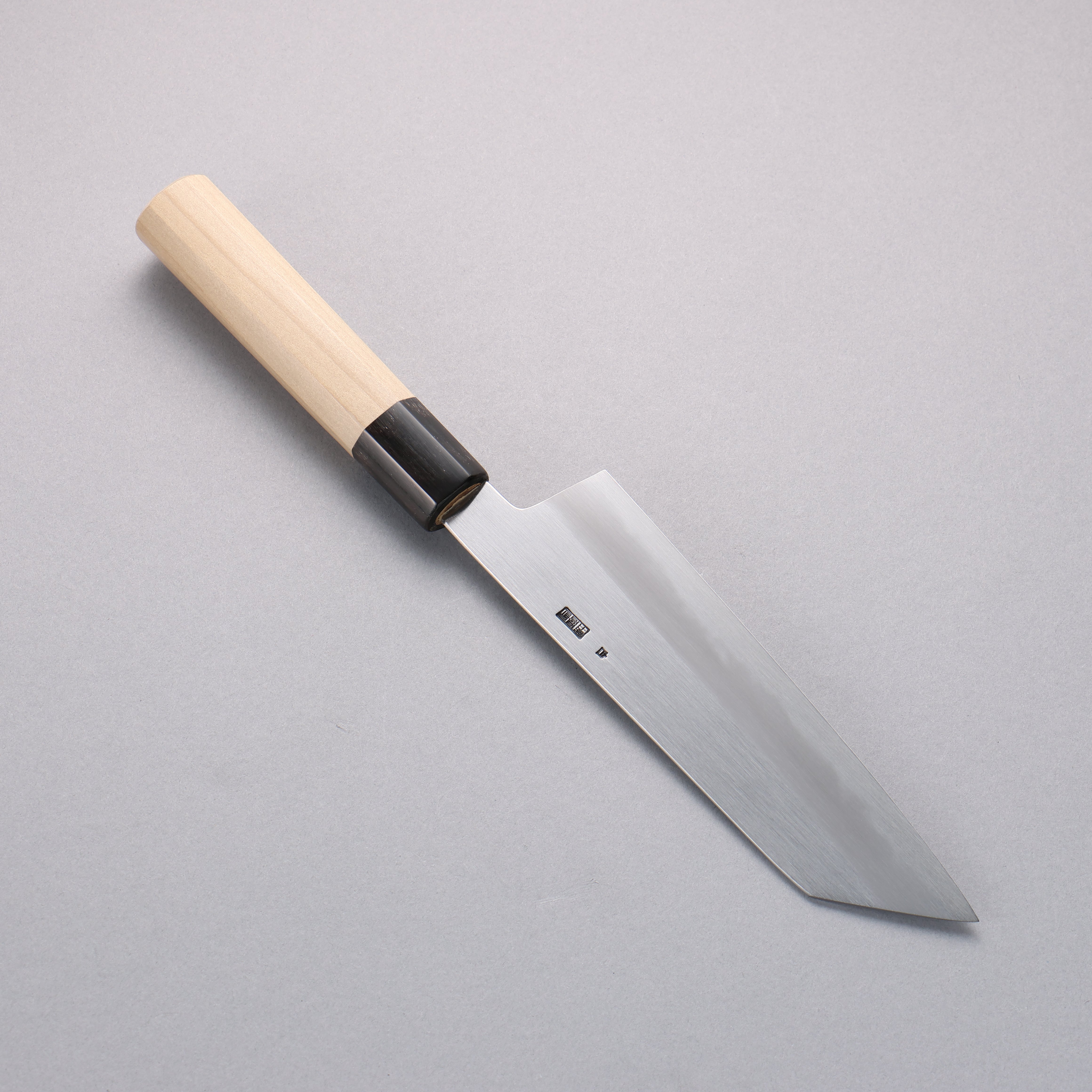 菊月 白ニ鋼 霞研 切付三徳包丁 180mm 朴柄 – 清助刃物 Japan