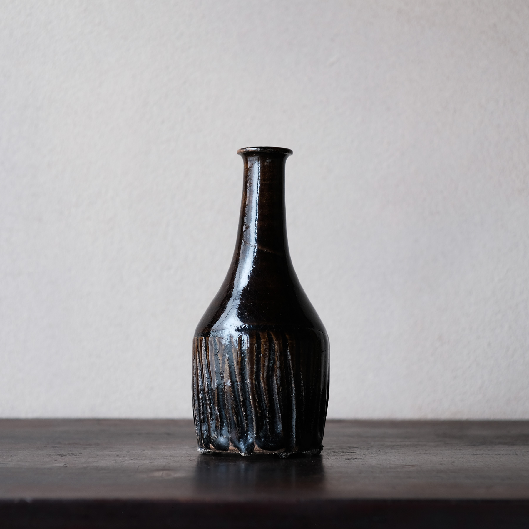 ryukyublackglazebottle3.jpg