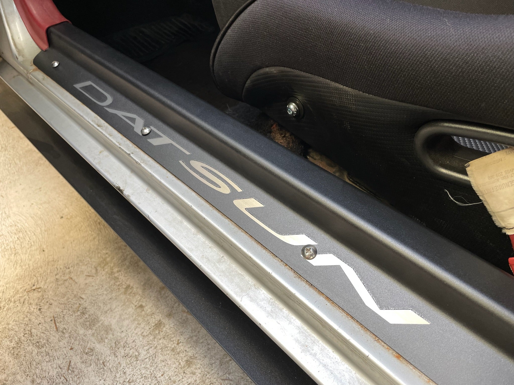 DOOR SILLS, ENGRAVED ALUMINUM (2-SEATER AND 2+2) | DATSUN | 280ZX