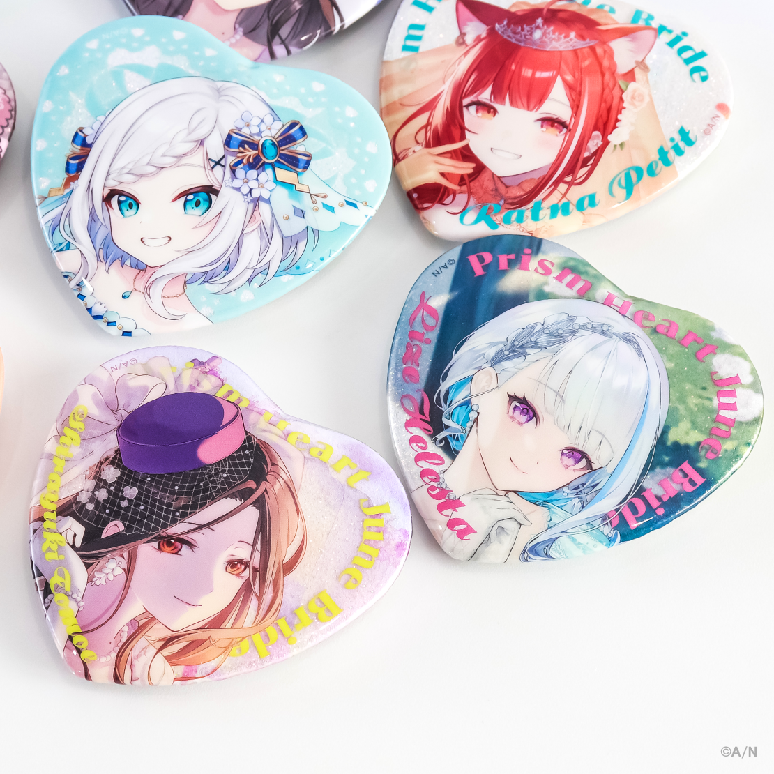 Prism Heart June Bride】ランダムハート型缶バッジ Bグループ｜にじ