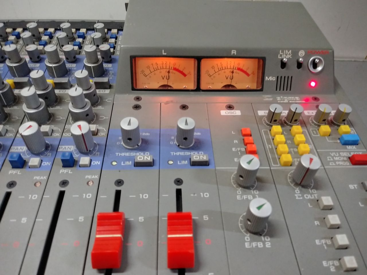sigma CSS-82L 8ch compact audio mixer | VIVID Online Shop