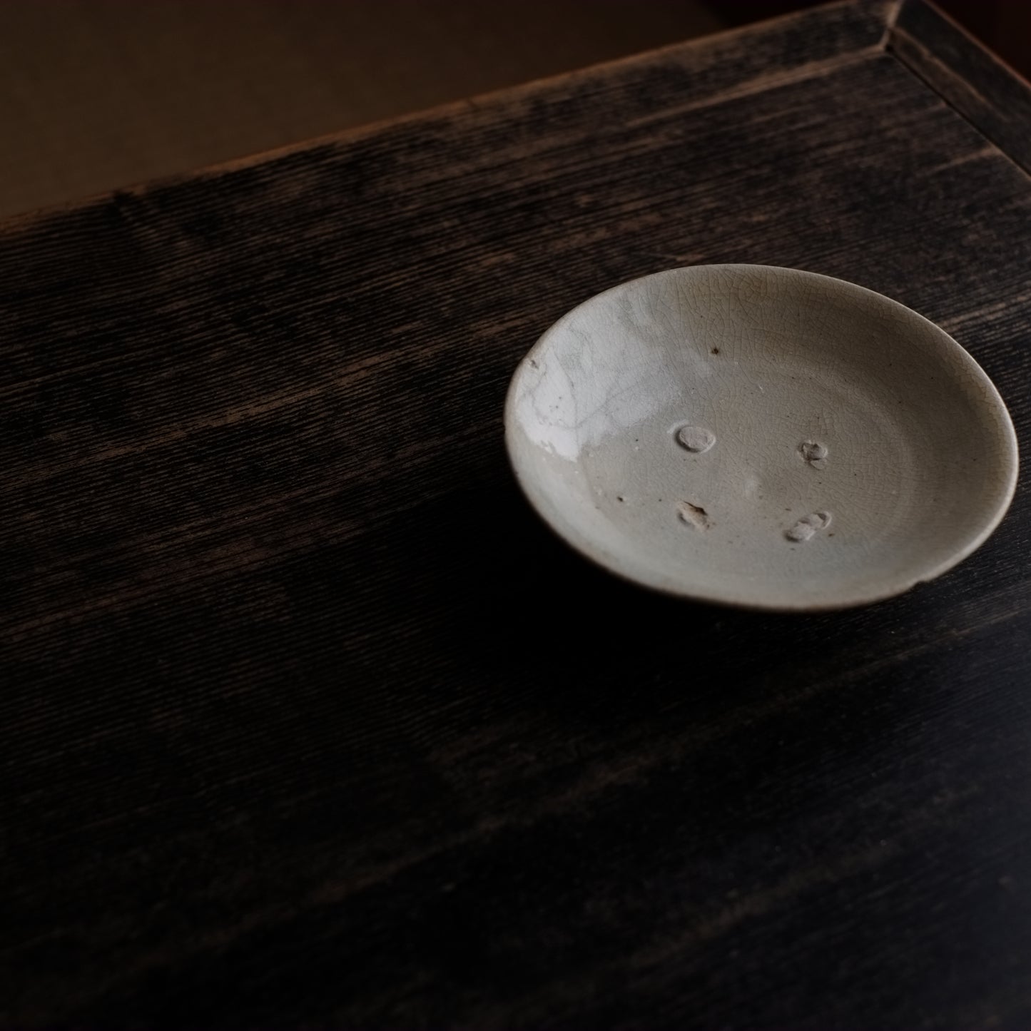 李朝 柔らか手 白磁平皿 （李朝初期） – 逢季荘