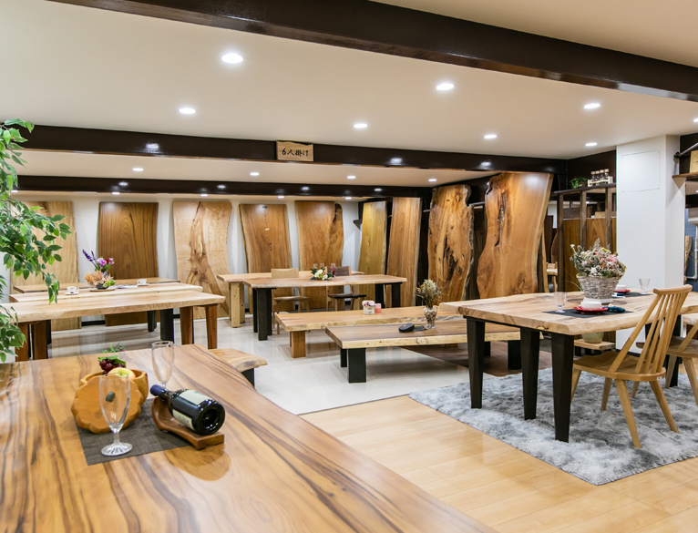 一枚板テーブル専門店 鬼童銘木|愛知県津島市百町の家具屋/寝具店/雑貨