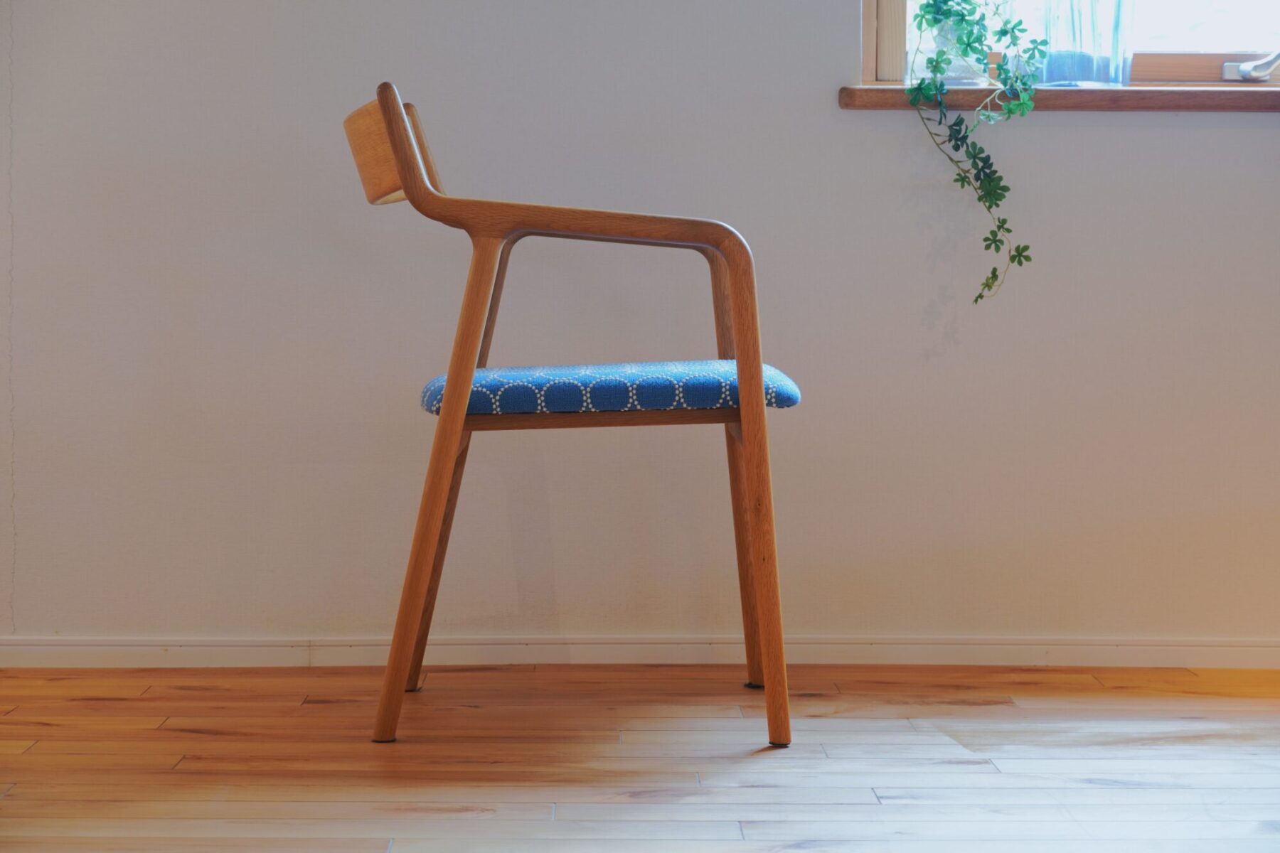 pepe chair | 塩田家具 リヴリア