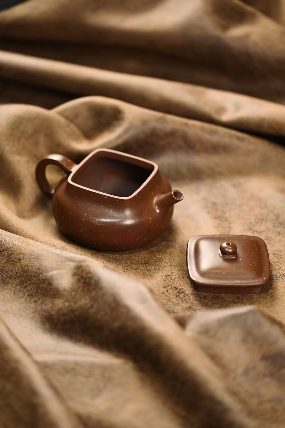 宜興紫砂壷（中国茶器）『乾坤』 – 紫砂庵