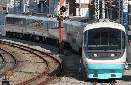 座席探訪 小田急20000形RSE