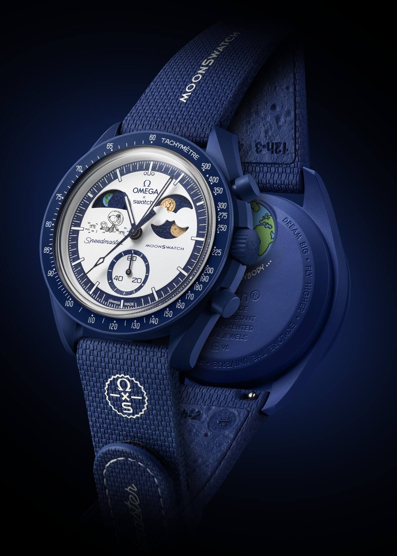 満月を讃えるSwatch新作「MOONSHINE GOLD」登場 限定ストアで販売