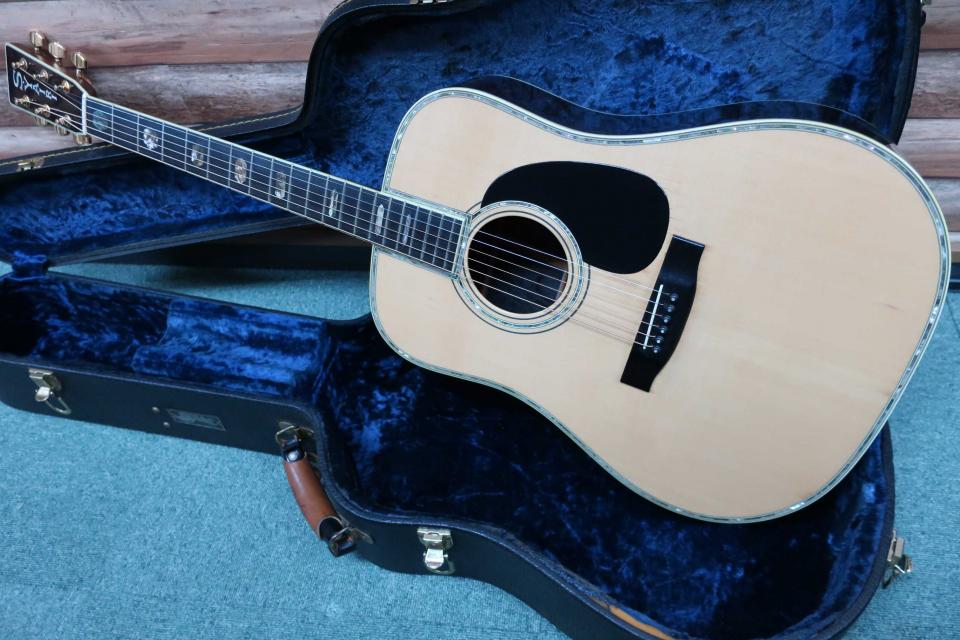 S.Yairi YD-308 / Vertical Logo・Ebony Hexagons Inlay・Abalone Trim