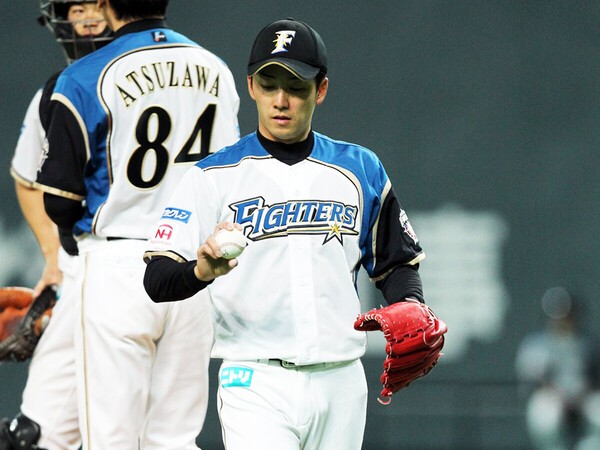 斎藤佑樹、ワンバウンド連発のプロ4年目の苦悩「けなされても喜べば