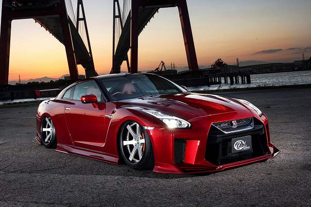 R35GT-R新作フルバンパーエアロパーツのご紹介（中編）！「KUHLRACING