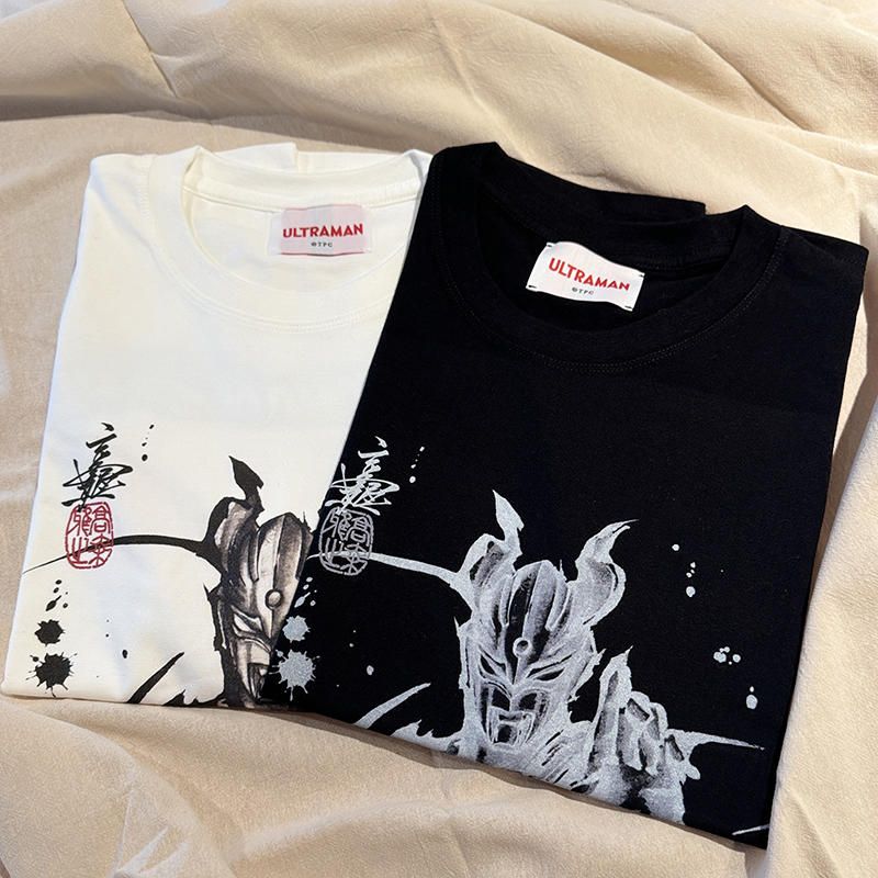 蔦屋書店オリジナル】ウルトラマンゼロ 水墨画 Tシャツ 白XL -の商品