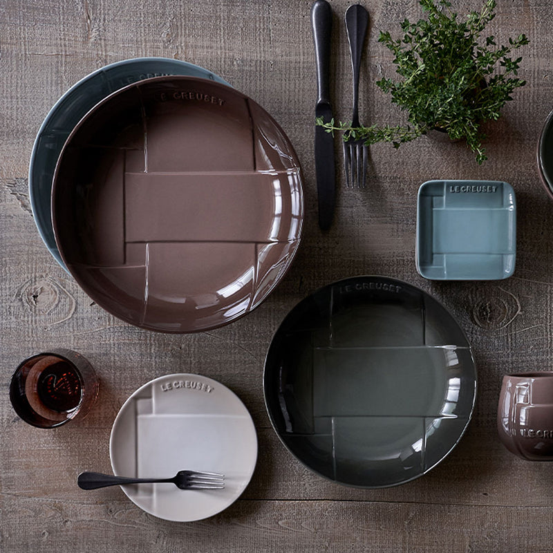 LE CREUSET(ル・クルーゼ) メッシュ・ラウンド・ディッシュ セピア