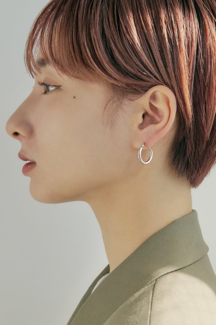 アッセンブル スター チャーム ピアス – GOLDY Onlinestore