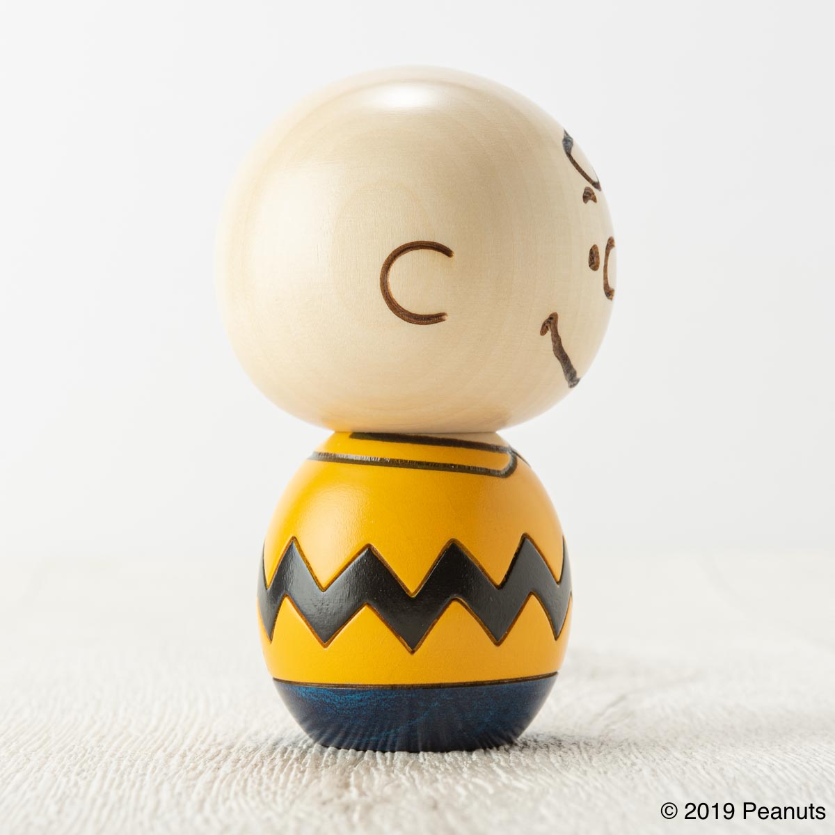 PEANUTSこけし [チャーリー・ブラウン] by 卯三郎こけし – ヒキダシストア
