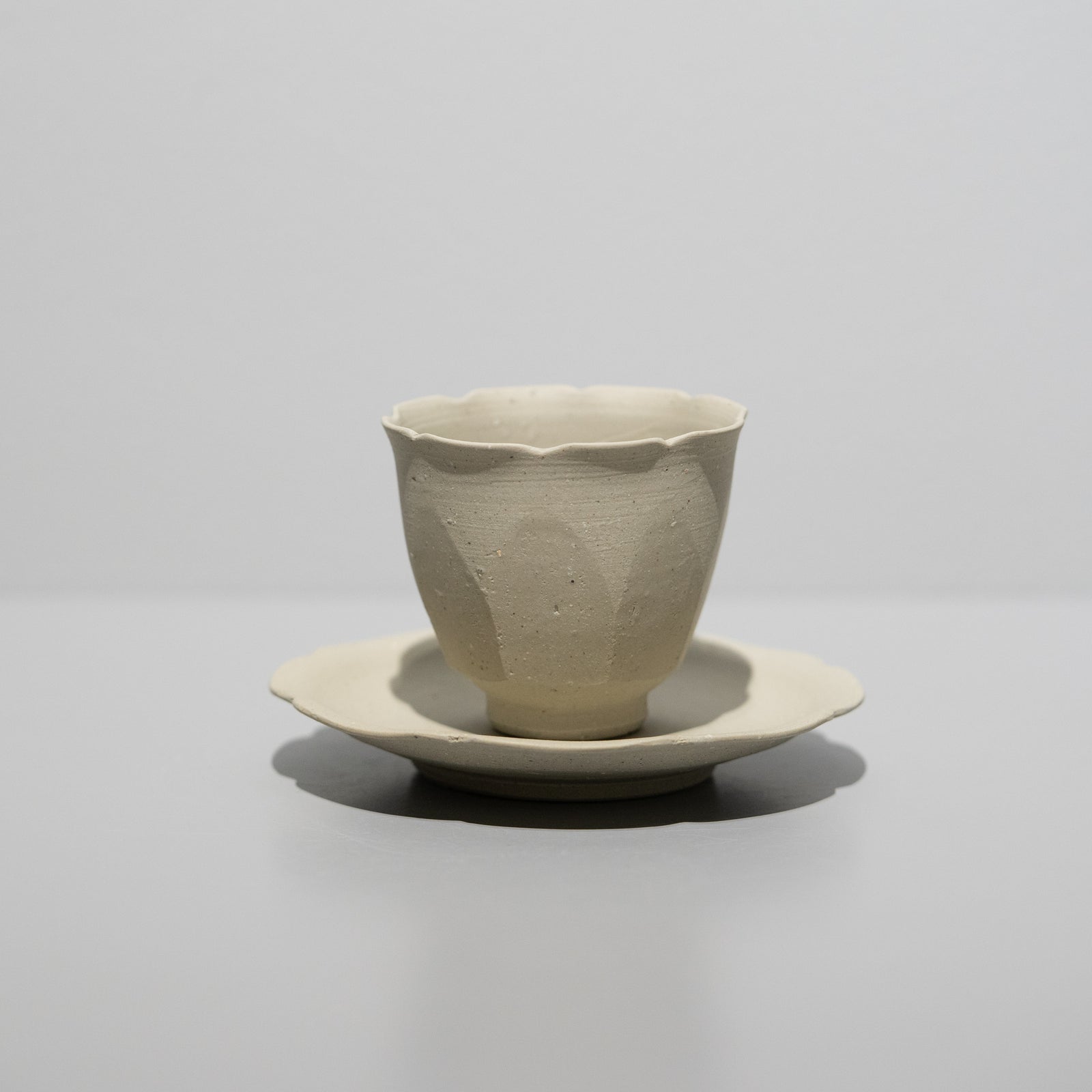 森本仁 / 白花 茶器 – HULS GALLERY TOKYO | 現代工芸ギャラリー
