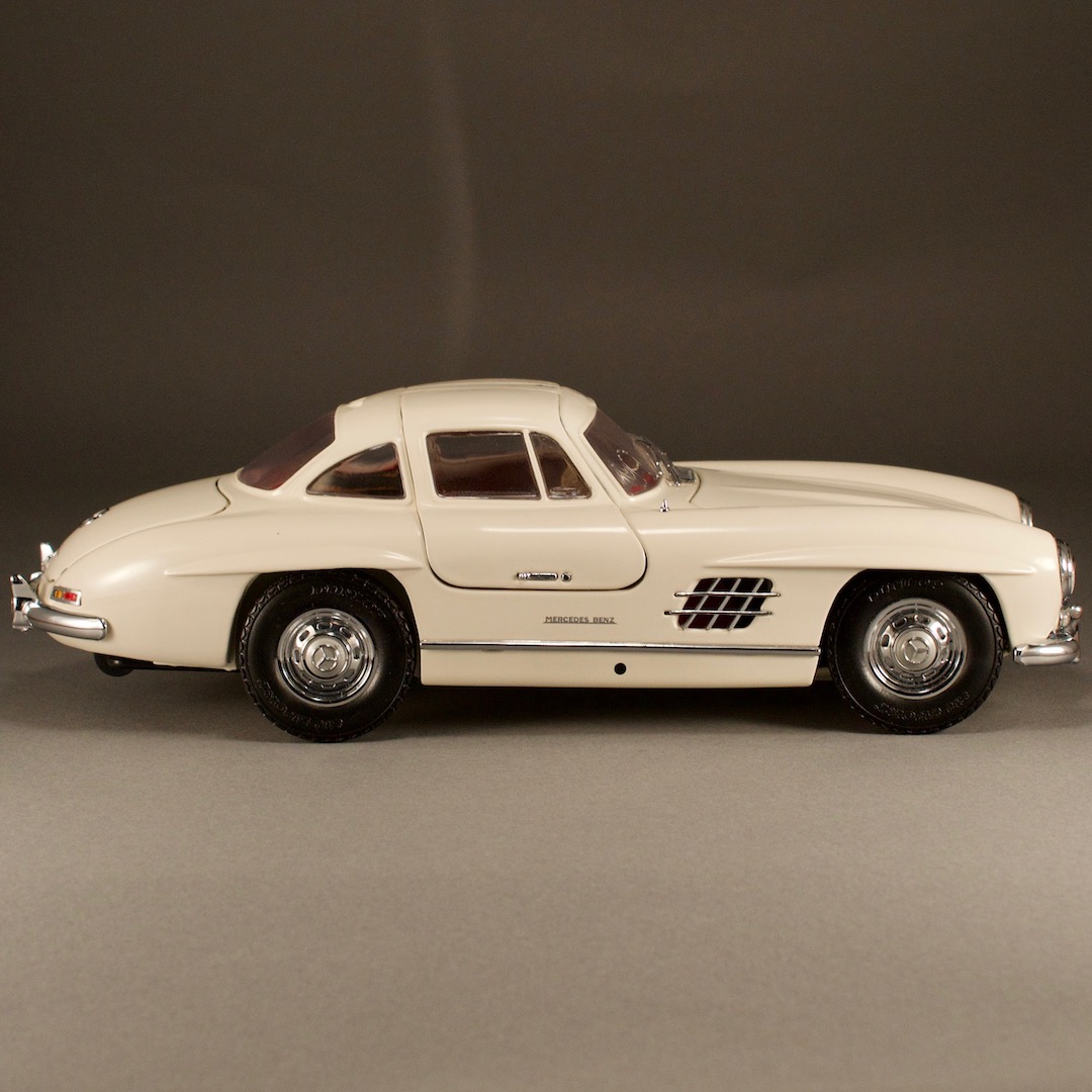 ミニカー 京商 KYOSHO 1/18 MERCEDES BENZ 300SL - いずみ洋行のストア