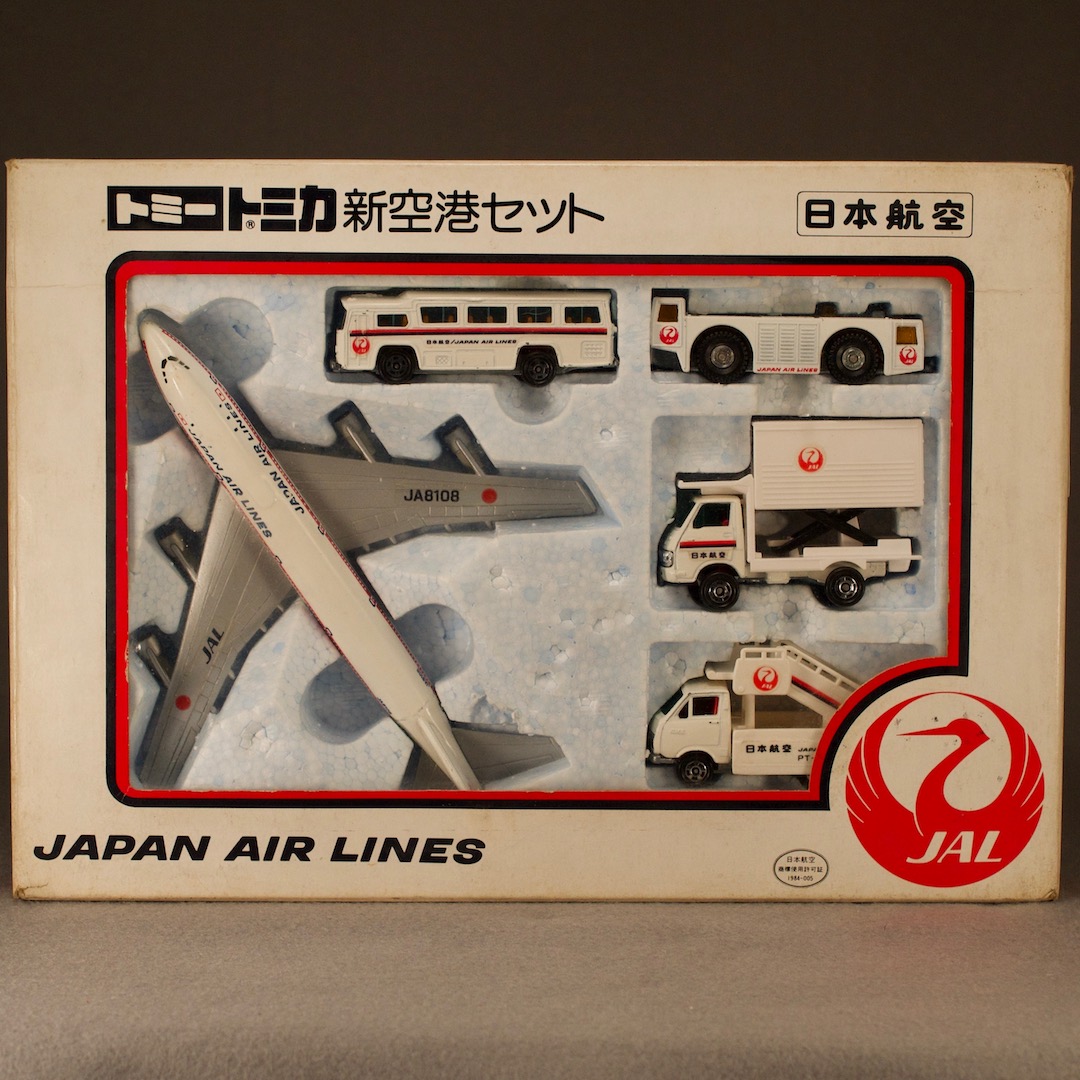ミニカー トミカ 新空港セット トミカ 新空港セット JAL 日本航空