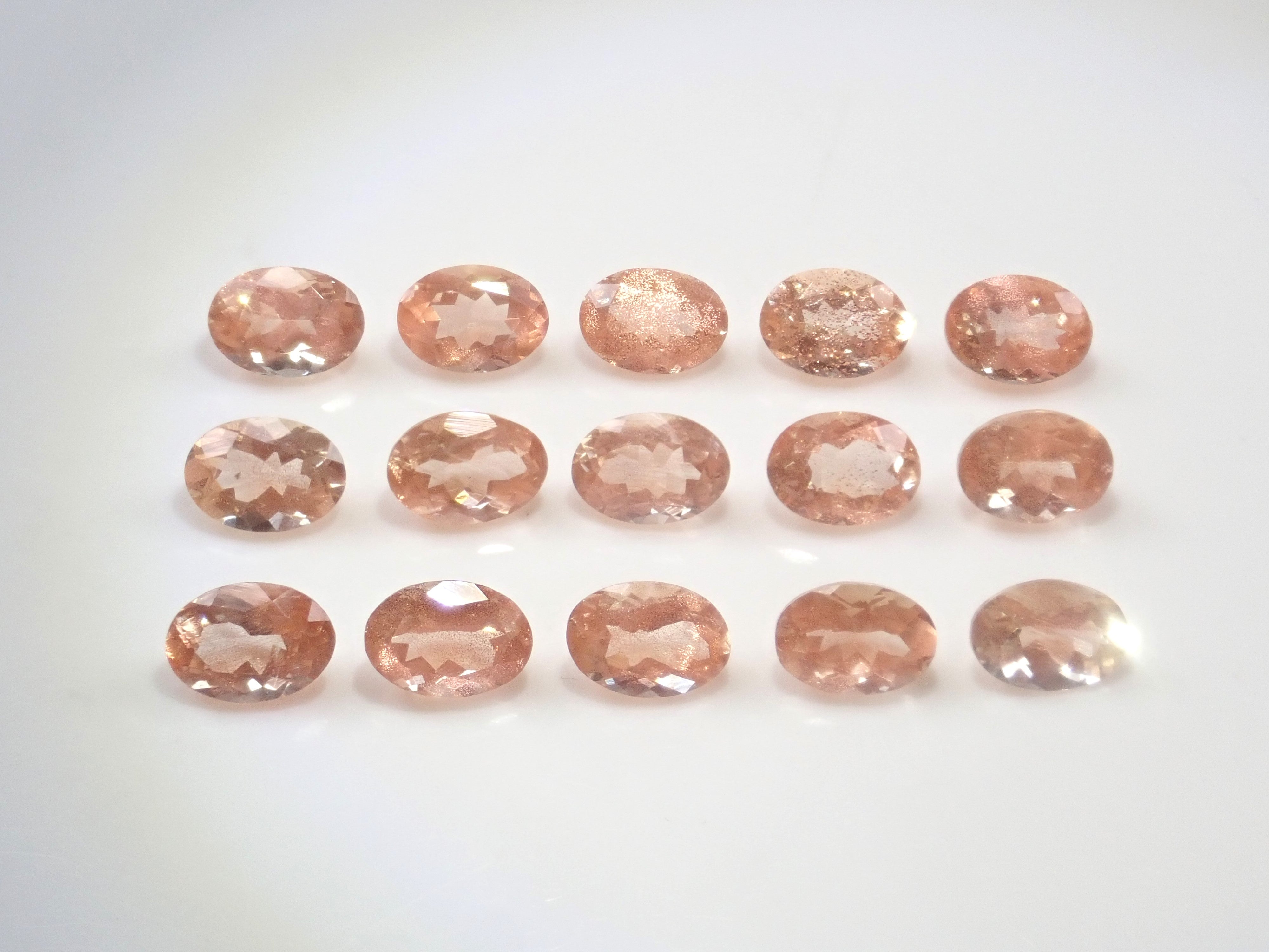 シラーが綺麗なアメリカ産オレゴンサンストーン💎（オーバルカット,5
