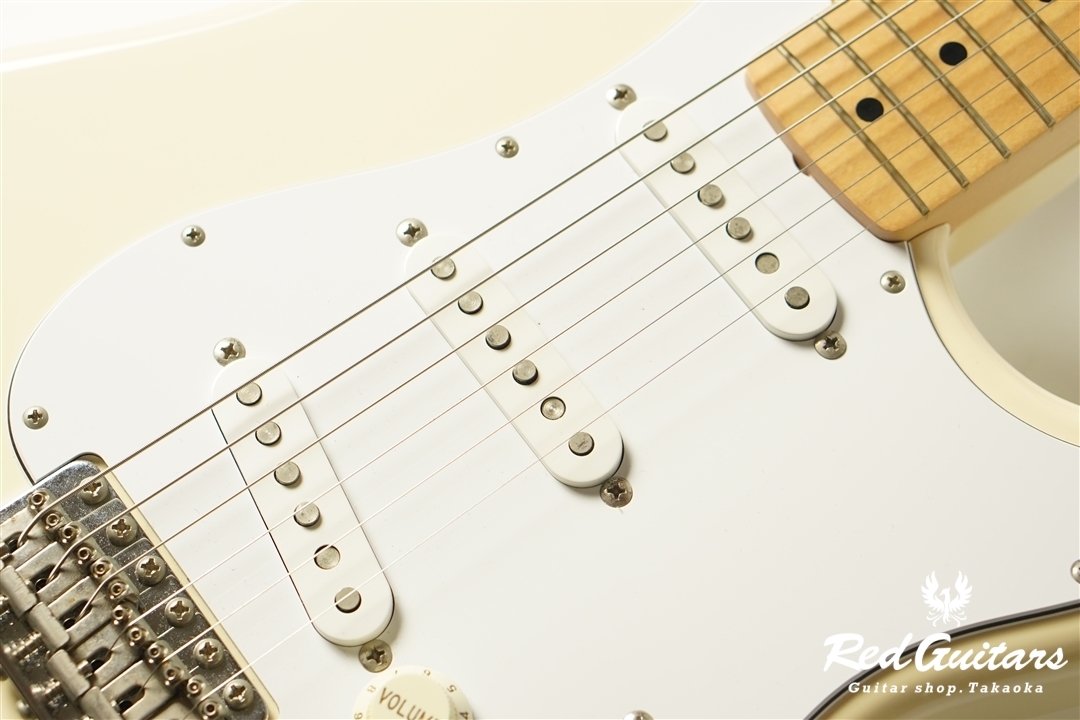 Fender JAPAN ST-STD - Vintage White | Red Guitars Online Store