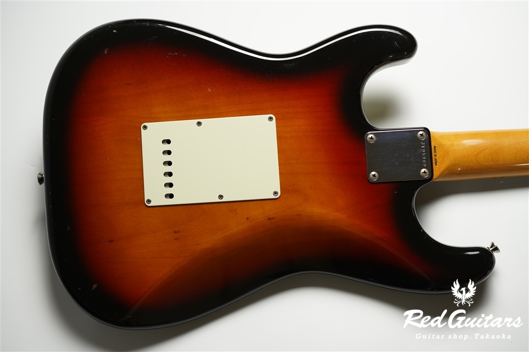 Fender JAPAN ST62-85 - 3Tone Sunburst 1984年製 | Red Guitars