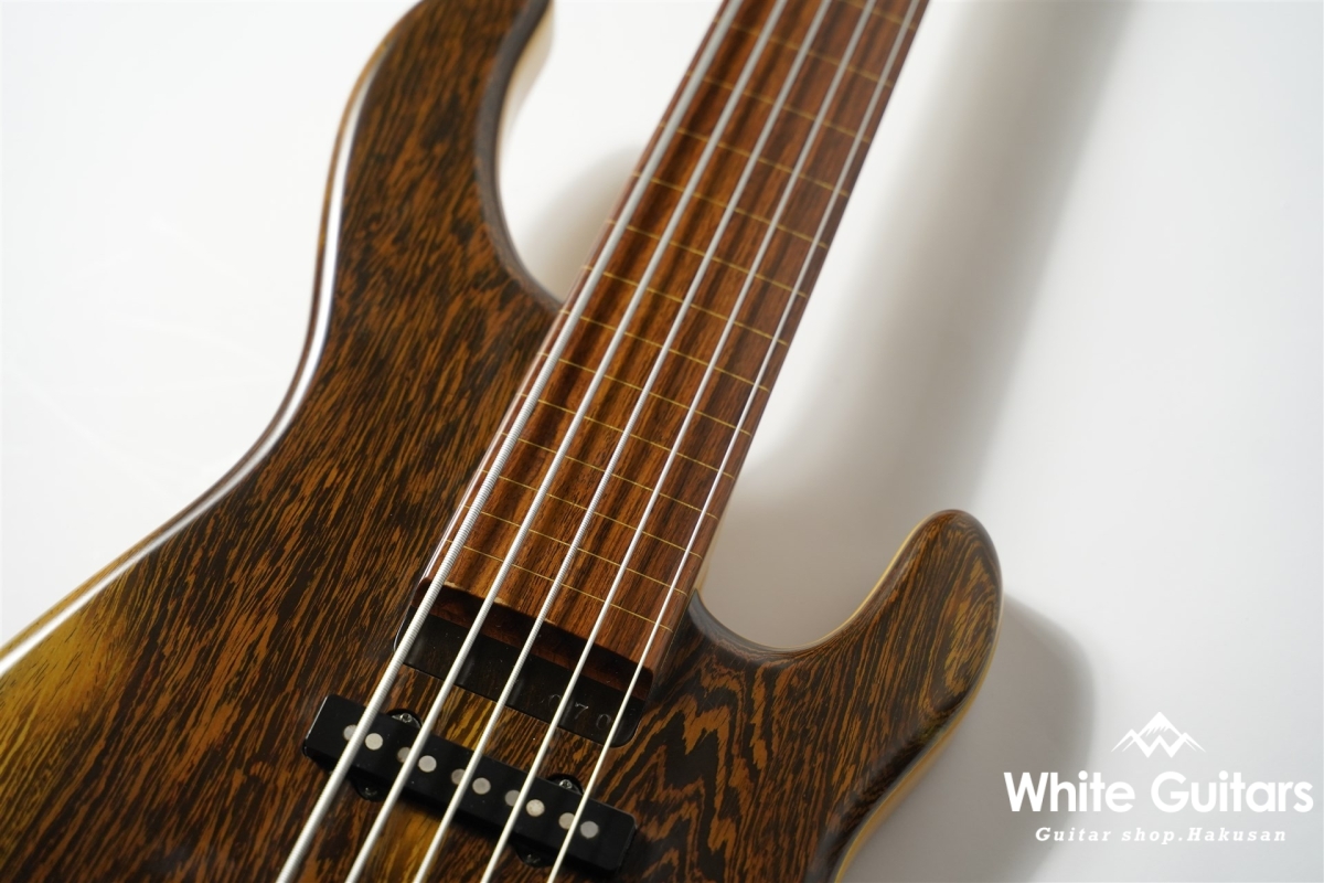 STR GUITARS LS549 Fretless | White Guitars Online Store