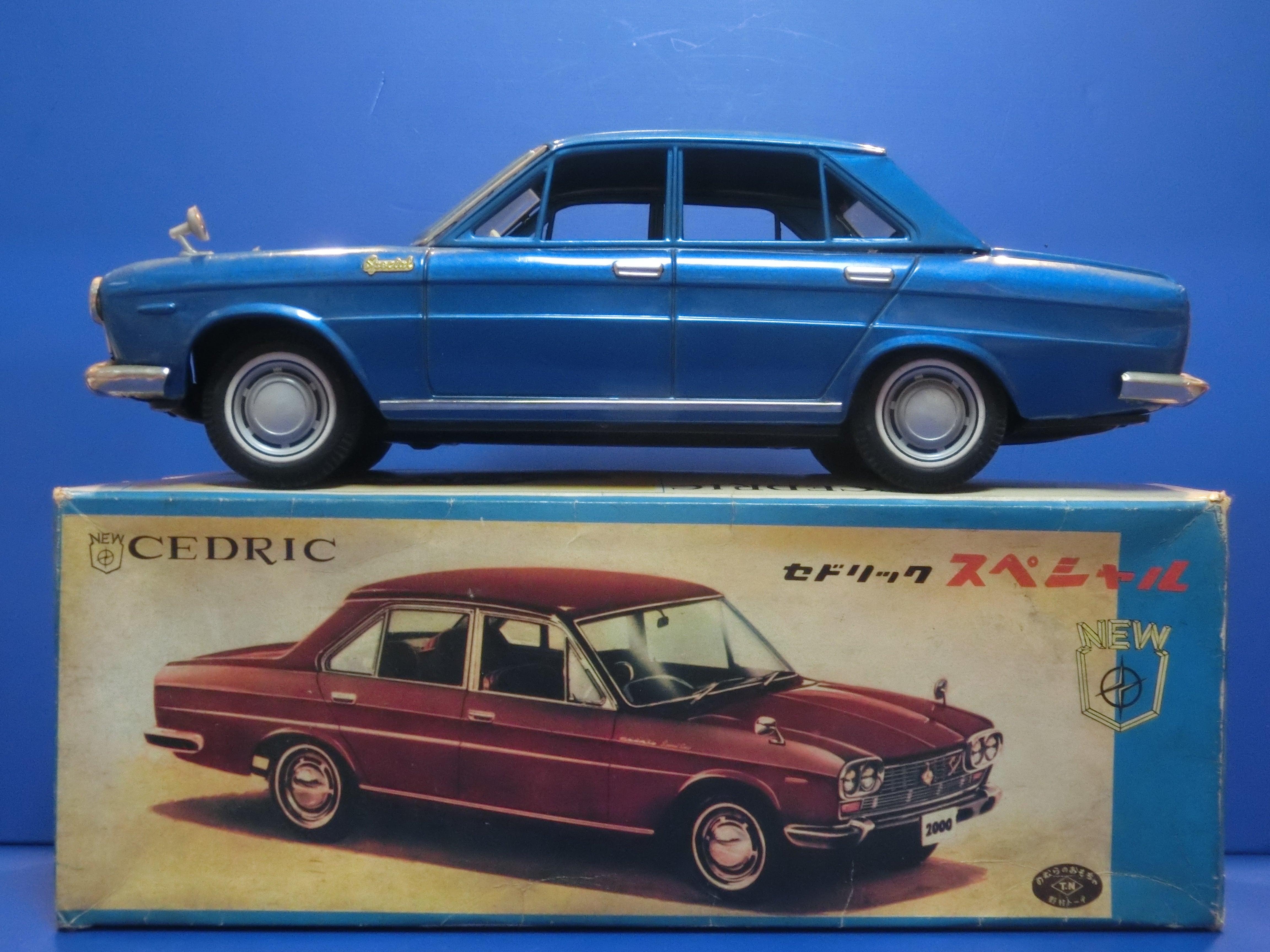☆1966年 野村トーイ130セドリック 大小サイズ ～ ブリキ自動車
