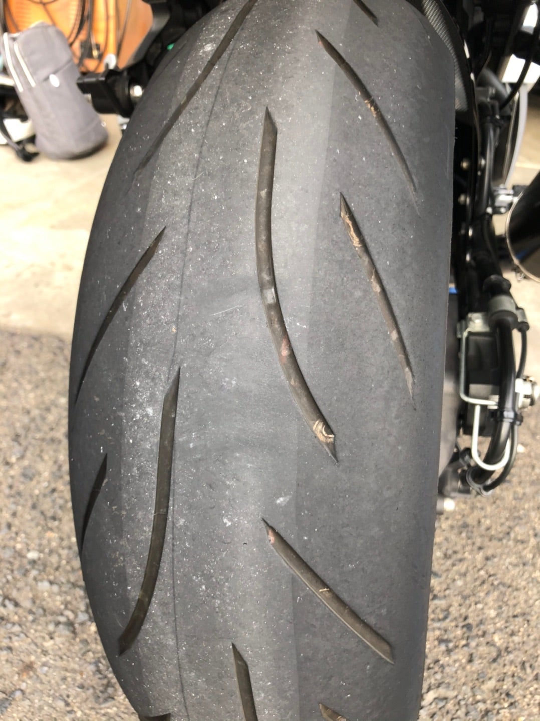 タイヤ交換した(°∀°)b | 『ZX-14Rで行きましょか～』じんじんのブログ