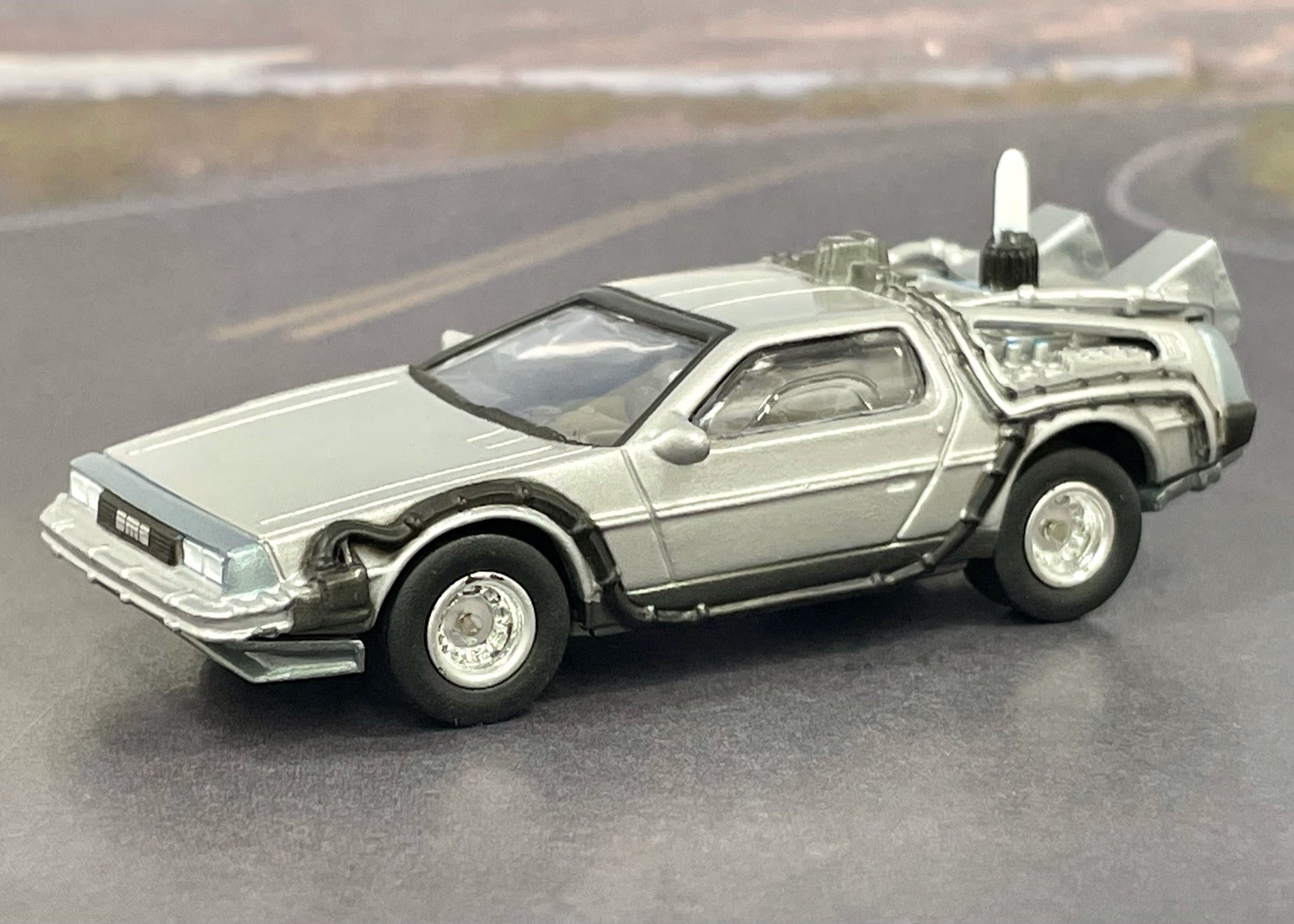 Johnny Lightning DeLorean DMC-12 