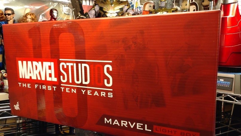 MARVEL：ロゴライト | 散財の日々…