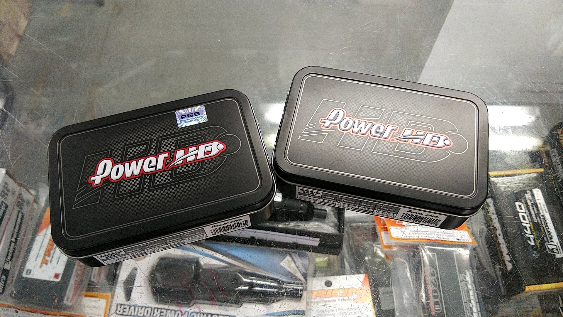 POWER HD S15 PGB HVブラシレス ロープロサーボ 入荷！！ 天堂も使って
