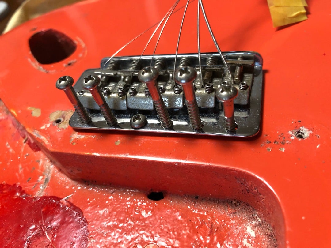 謎のジャパビンボディへの整合 Fender Stratocaster | 興味のない人に